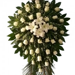 Arreglo floral Condolencia Rosa Blancas y Lirios
